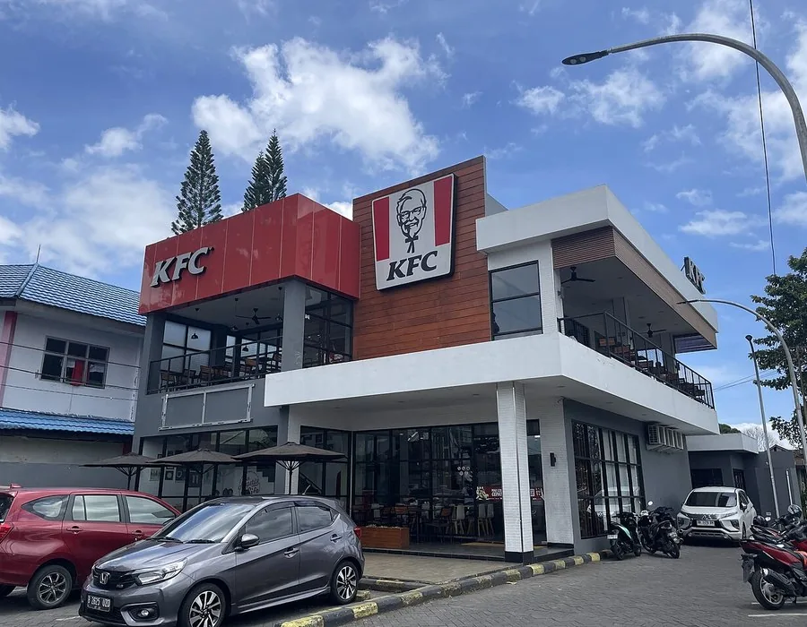KFC outlet exterior built and fitted by Mindtech