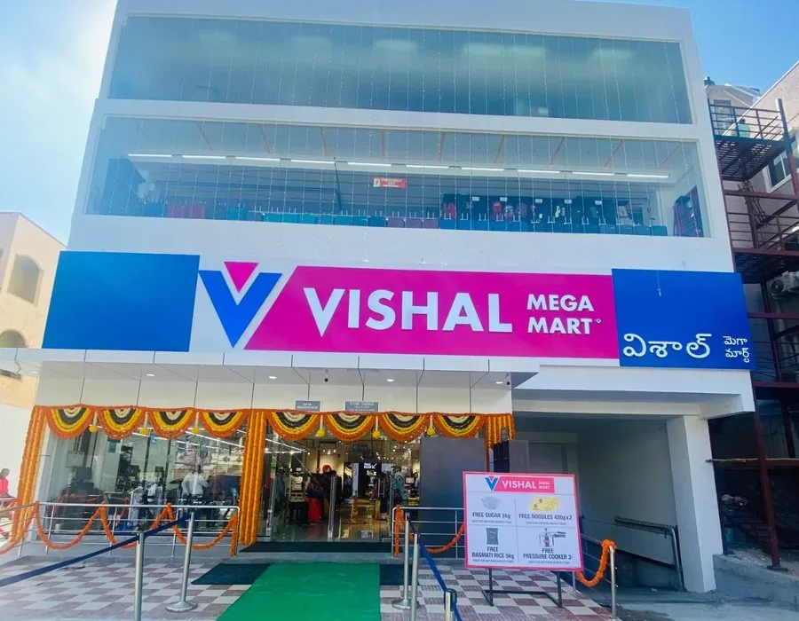 Vishal Mega Mart store delivered by Mindtech Solutions — pan-India turnkey retail fit-out